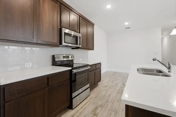 $319,000 | 460 Parkline Drive, Unit 34B, Georgetown, TX 78626