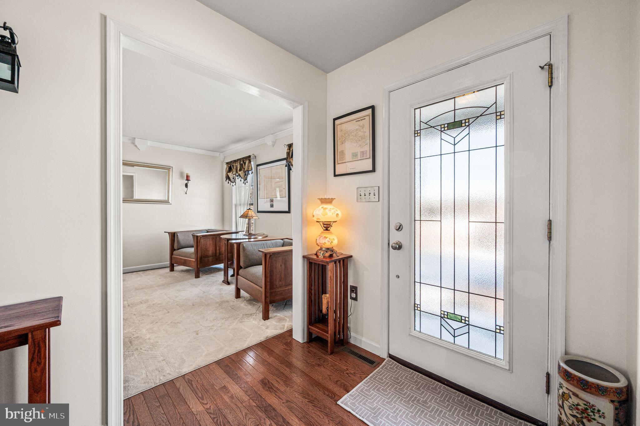 650 Willow Lane Atglen, PA 19310 - Photo 9 of 49 Inviting entryway with stained glass door.