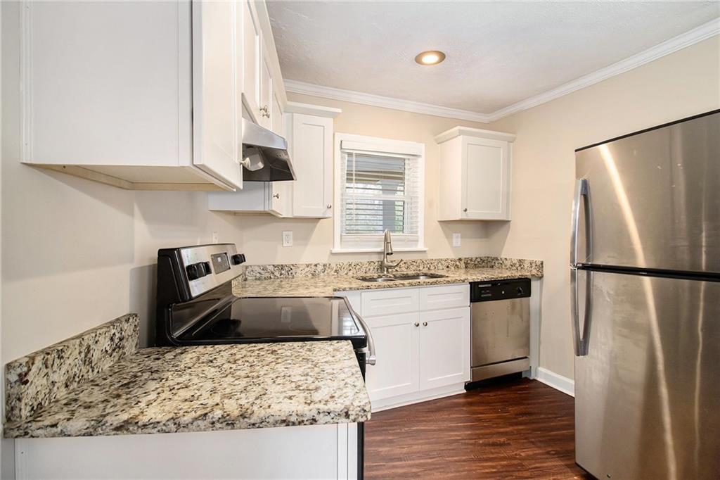 3435 Misty Valley Road Decatur, GA 30032 - Photo 7 of 15