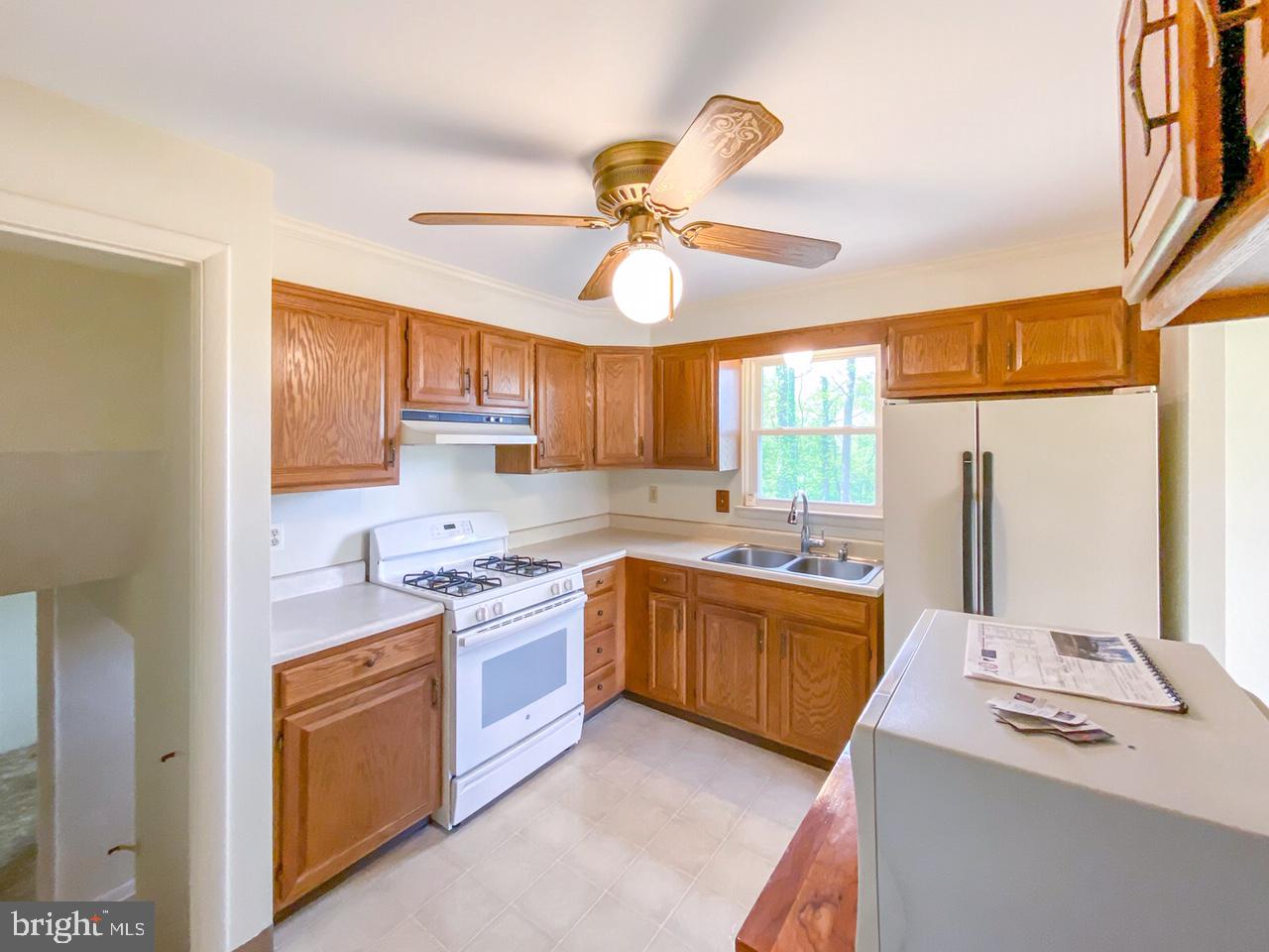 2710 Cambridge Road York, PA 17402 - Photo 12 of 27 Gallery Image 12