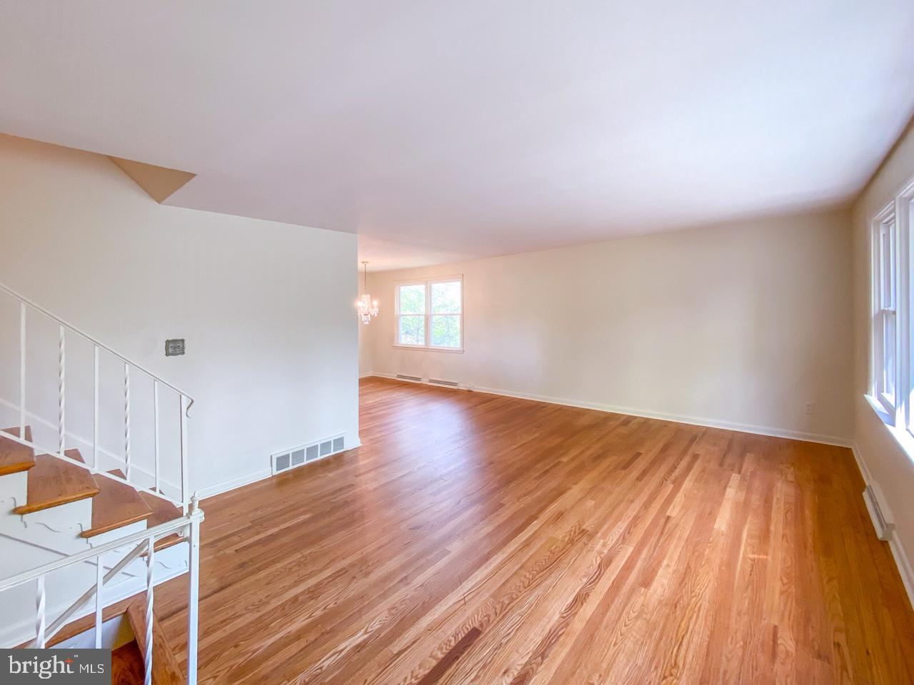 2710 Cambridge Road York, PA 17402 - Photo 14 of 27 Gallery Image 14