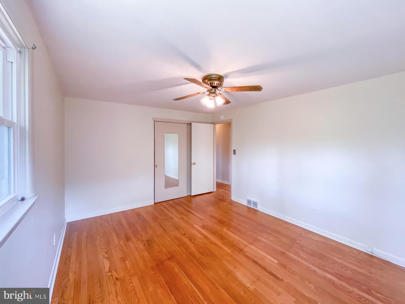 2710 Cambridge Road York, PA 17402 - Photo 16 of 27 Gallery Image 16