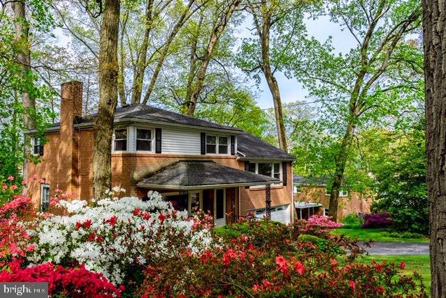2710 Cambridge Road York, PA 17402 - Photo 3 of 27 Gallery Image 3