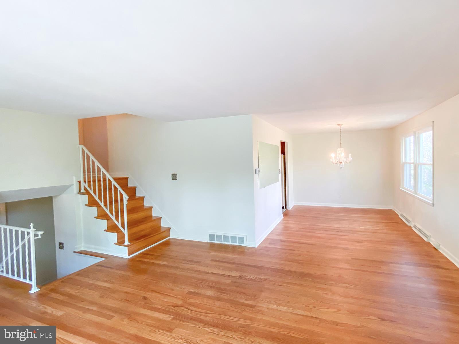 2710 Cambridge Road York, PA 17402 - Photo 9 of 27 Gallery Image 9