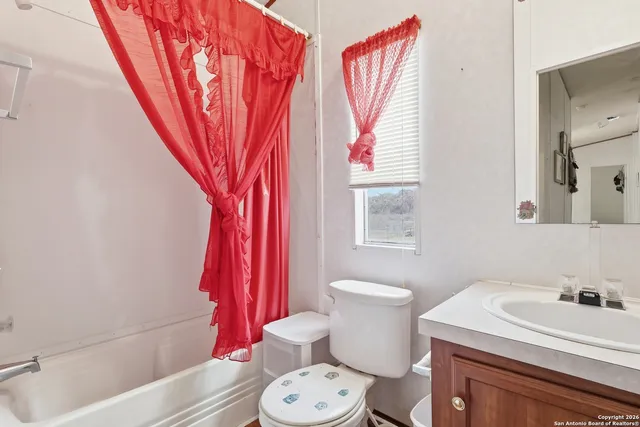 $100,000 | 545 Lakeshore Drive South, Bandera, TX 78003