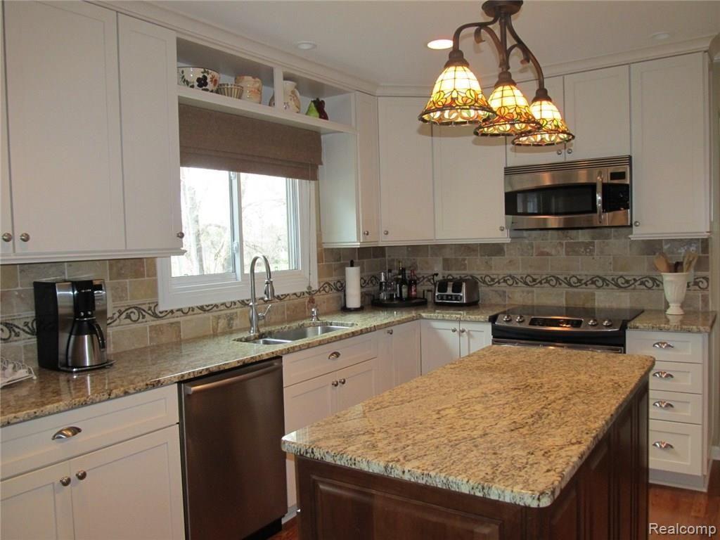24345 Woodham Road Novi, MI 48374 - Photo 13 of 43 Kitchen