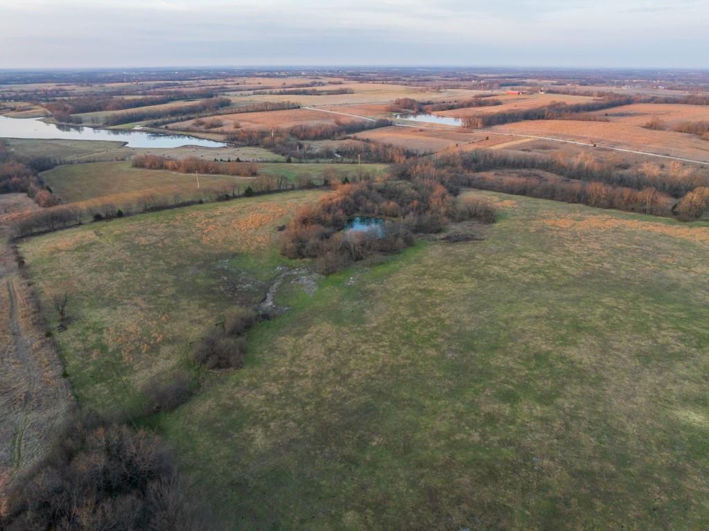 South Little Road Garden City, MO 64747 - Photo 4 of 32