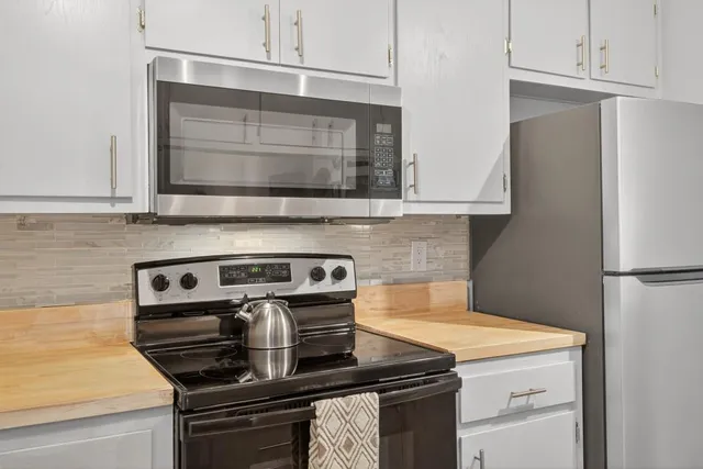 $205,000 | 6529 Greenback Lane, Unit 1, Citrus Heights, CA 95621