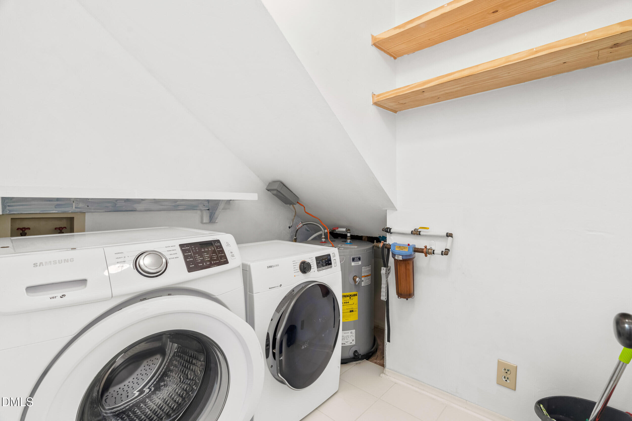 133 Stagecrest Drive Raleigh, NC 27603 - Photo 28 of 36 laundry room
