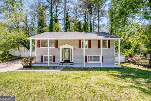 $1,950 | 1340 Pineglen Drive, Riverdale, GA 30296