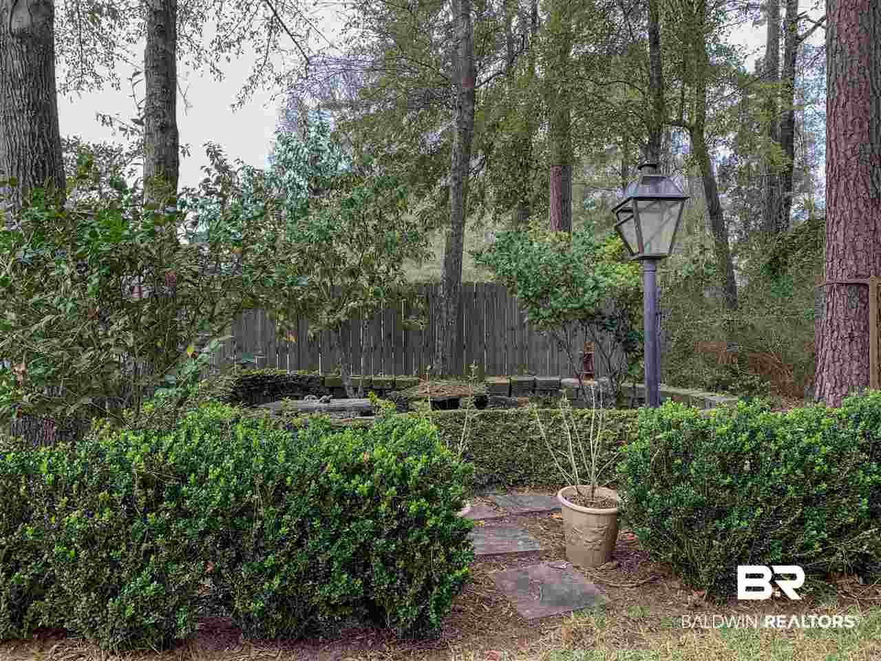 27724 Oakachoy Loop Daphne, AL 36526 - Photo 36 of 40 Landscaped Yard