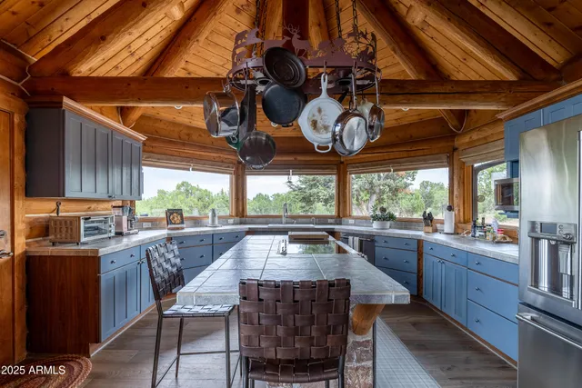 $1,670,000 | 3533 Meadow Wood Drive, Happy Jack, AZ 86024