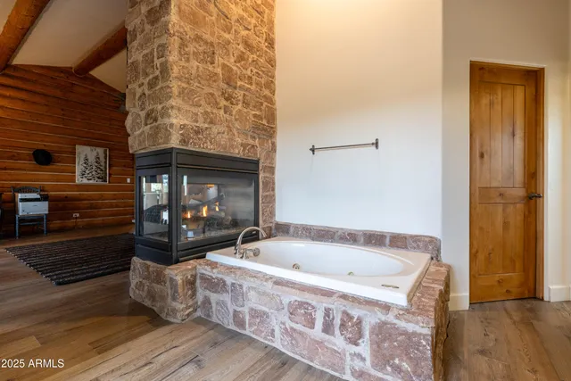 $1,670,000 | 3533 Meadow Wood Drive, Happy Jack, AZ 86024