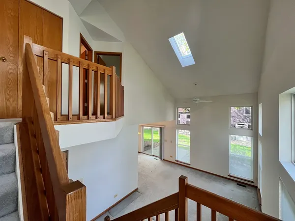 $2,595 | 18 Stonegate Court, Algonquin, IL 60102