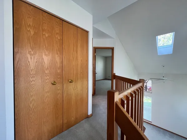 $2,595 | 18 Stonegate Court, Algonquin, IL 60102