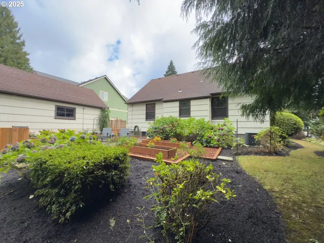 $675,000 | 10475 Southeast 37th Avenue, Milwaukie, OR 97222
