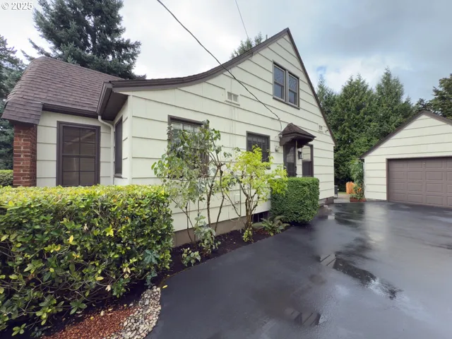 $675,000 | 10475 Southeast 37th Avenue, Milwaukie, OR 97222