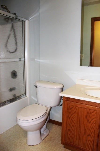 356 Camden Road Iowa City, IA 52245 - Photo 13 of 17 Gallery Image 13