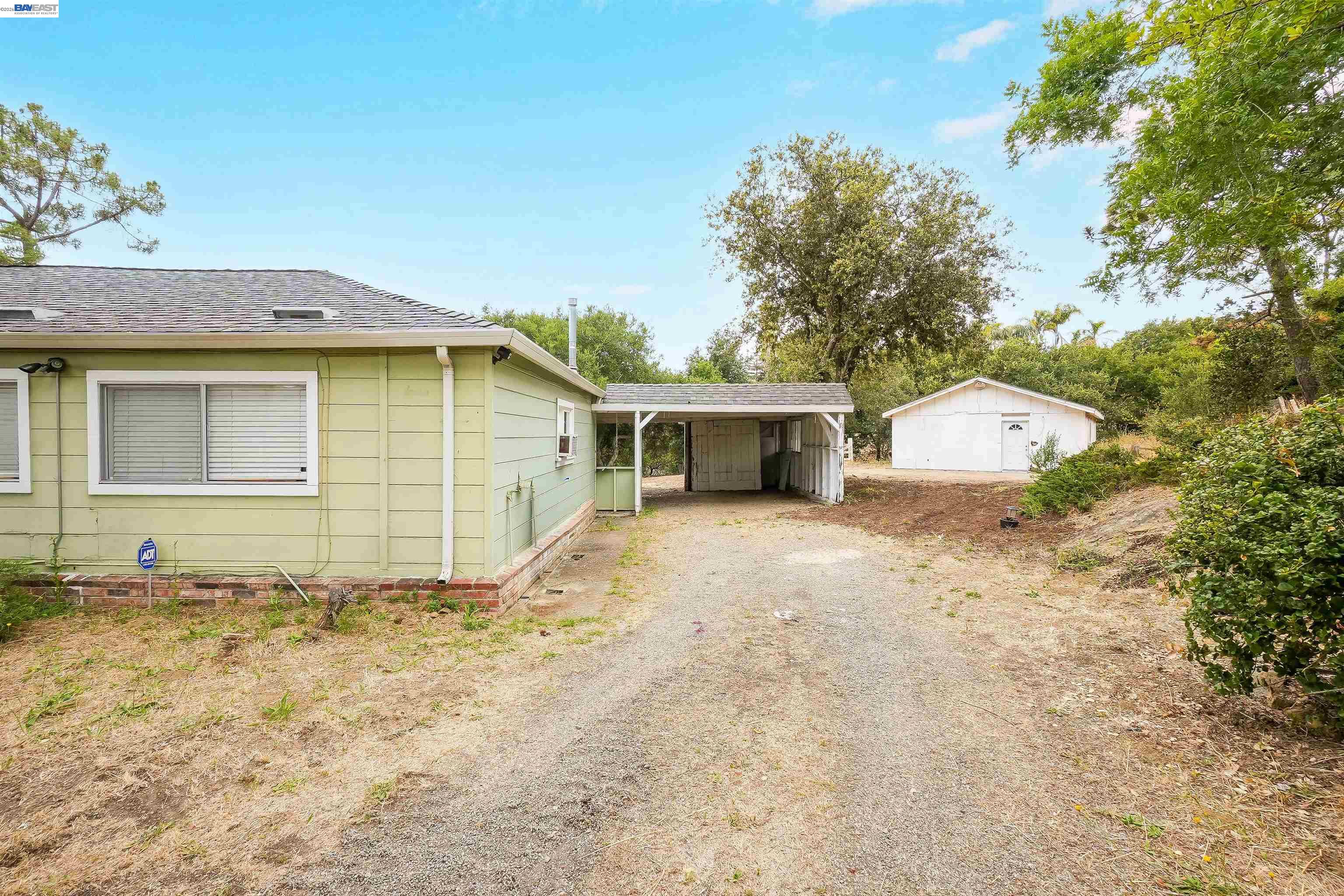 26027 Clover Road Hayward, CA 94542 - Photo 6 of 62
