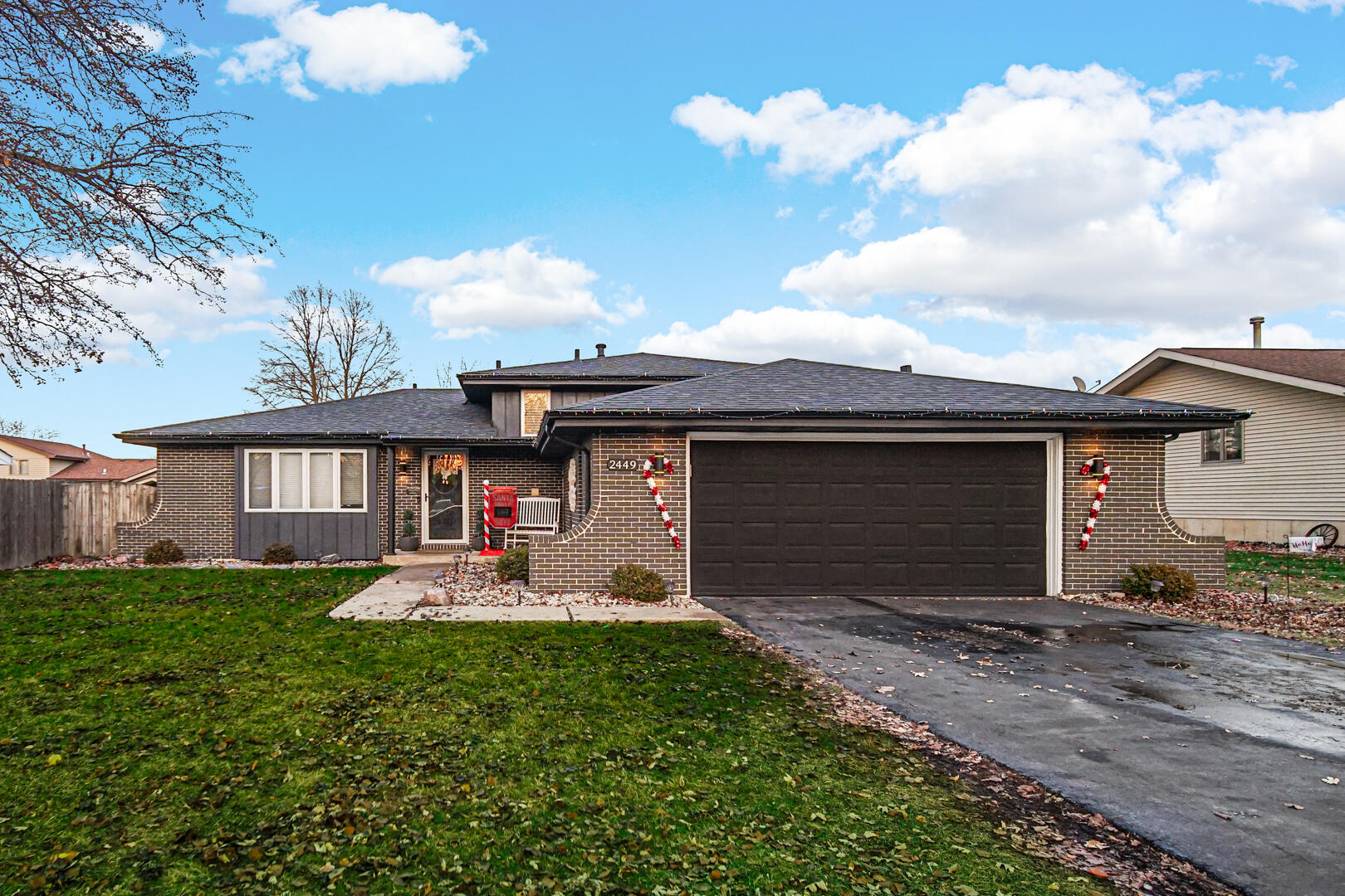 2449 Flat Rock Road Dyer, IN 46311 - Photo 2 of 24 1620x1080