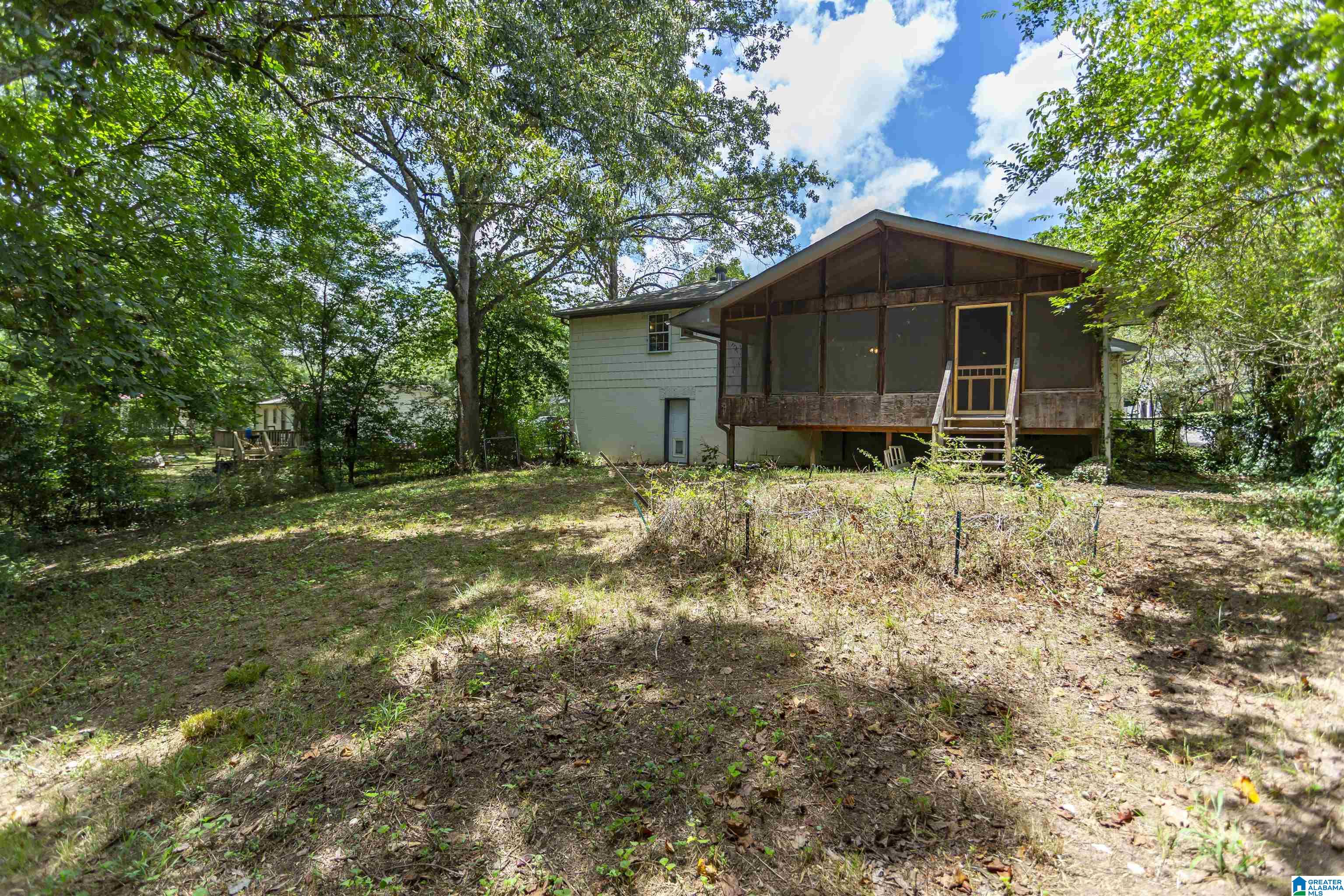 533 Canterbury Road Pelham, AL 35124 - Photo 9 of 41