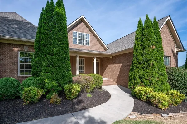 $650,000 | 148 Fox Den Drive Northeast, Calhoun, GA 30701