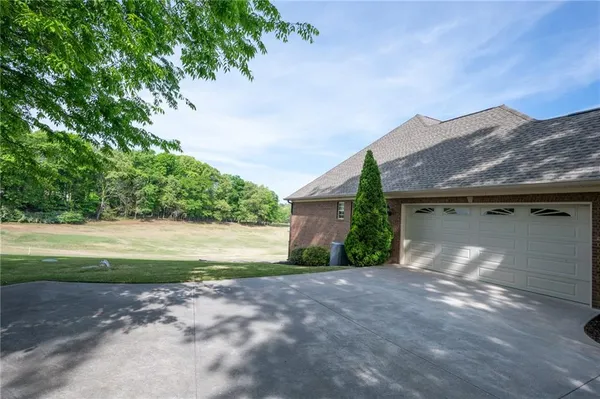 $650,000 | 148 Fox Den Drive Northeast, Calhoun, GA 30701