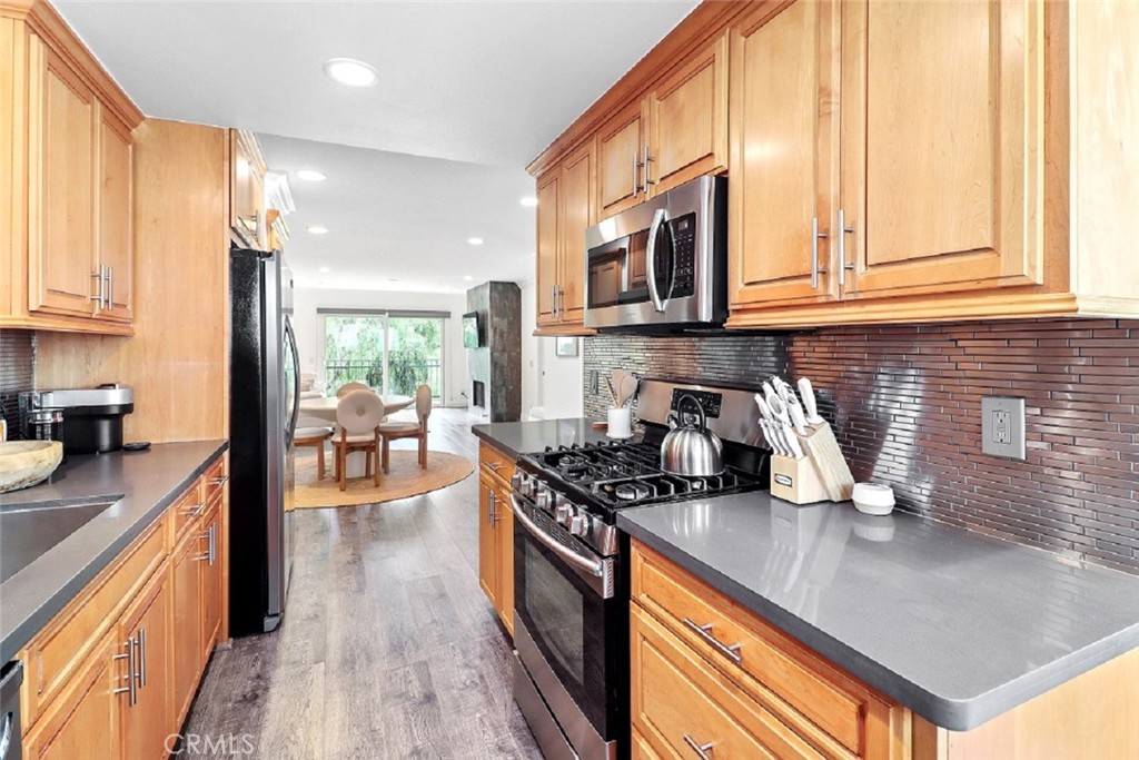 6493 Kanan Dume Road Malibu, CA 90265 - Photo 2 of 28