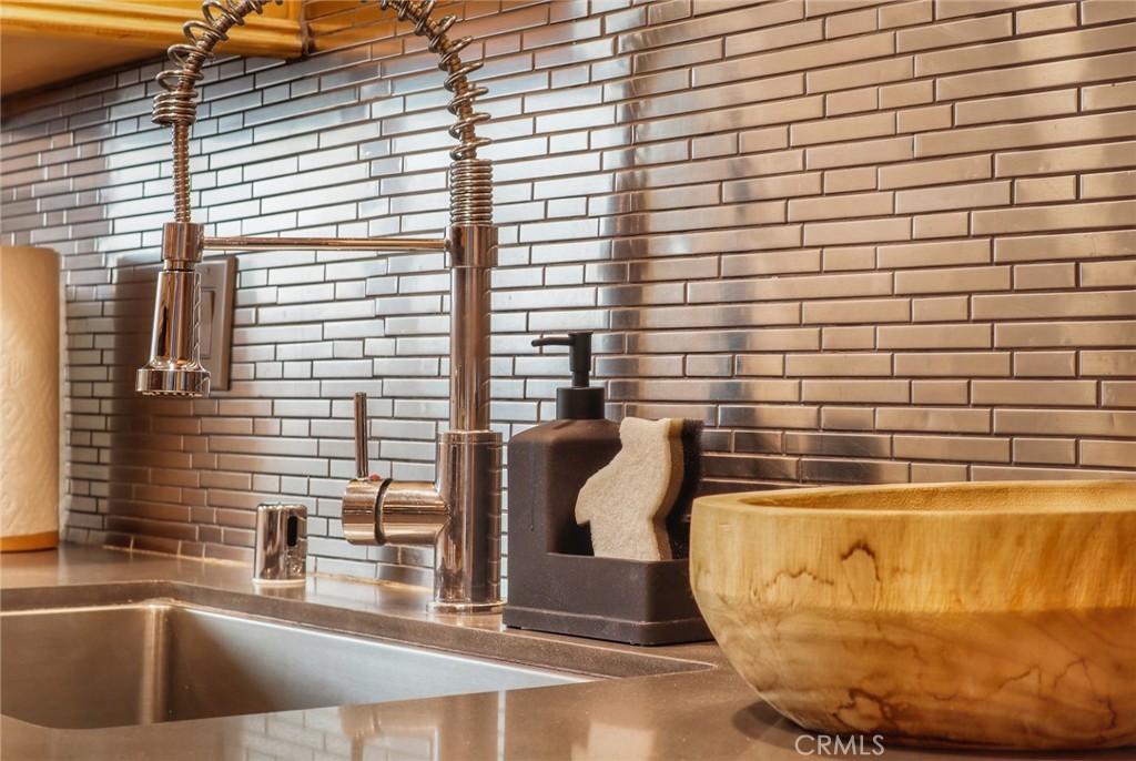 6493 Kanan Dume Road Malibu, CA 90265 - Photo 25 of 28