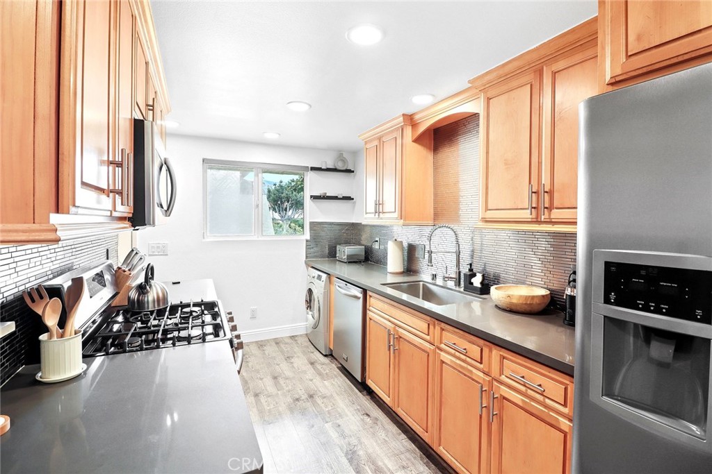 6493 Kanan Dume Road Malibu, CA 90265 - Photo 6 of 28