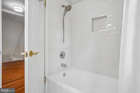 $1,350,000 | 1003 Dewolfe Drive, Alexandria, VA 22308
