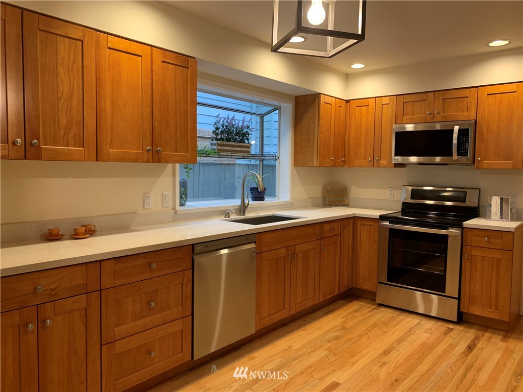 3117 Smithers Avenue South Renton, WA 98055 - Photo 5 of 16 Gallery Image 5