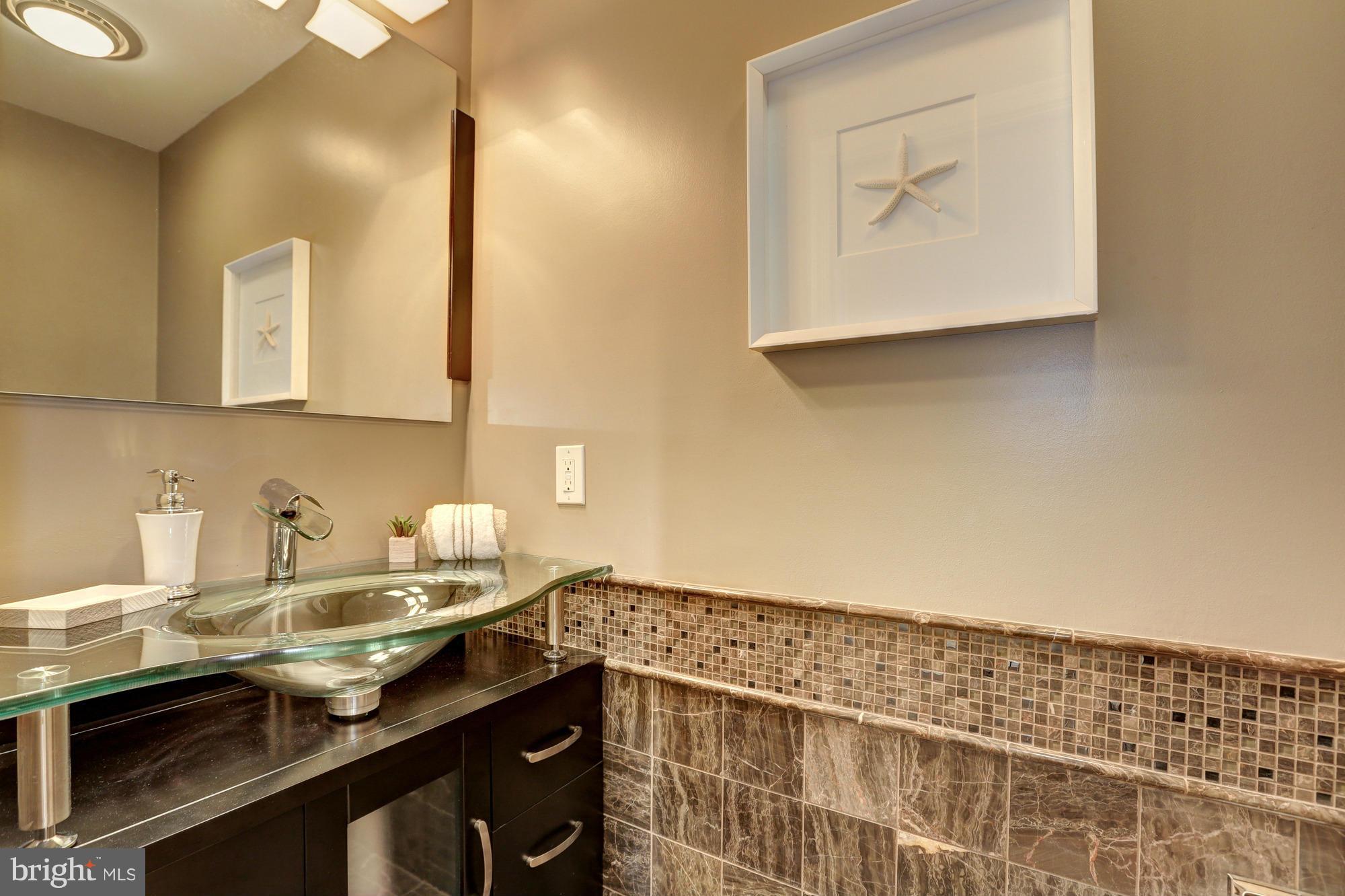 4514 Tournay Road Bethesda, MD 20816 - Photo 8 of 30 Bath