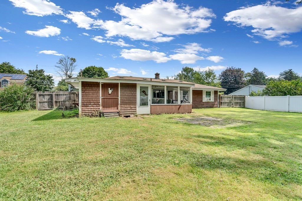 197 Ruthellen Road Bellingham, MA 02019 - Photo 6 of 36 Gallery Image 6