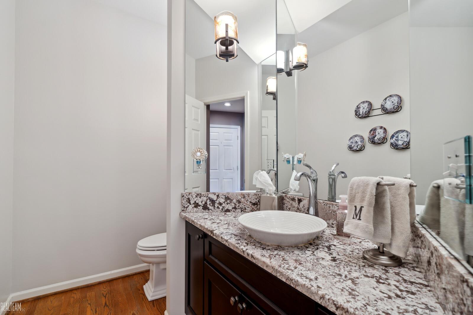 4133 Oak Tree Circle Rochester, MI 48306 - Photo 28 of 65 50149801-3a3305da-6e27-4c03-8b05-145ab851f610.JPG