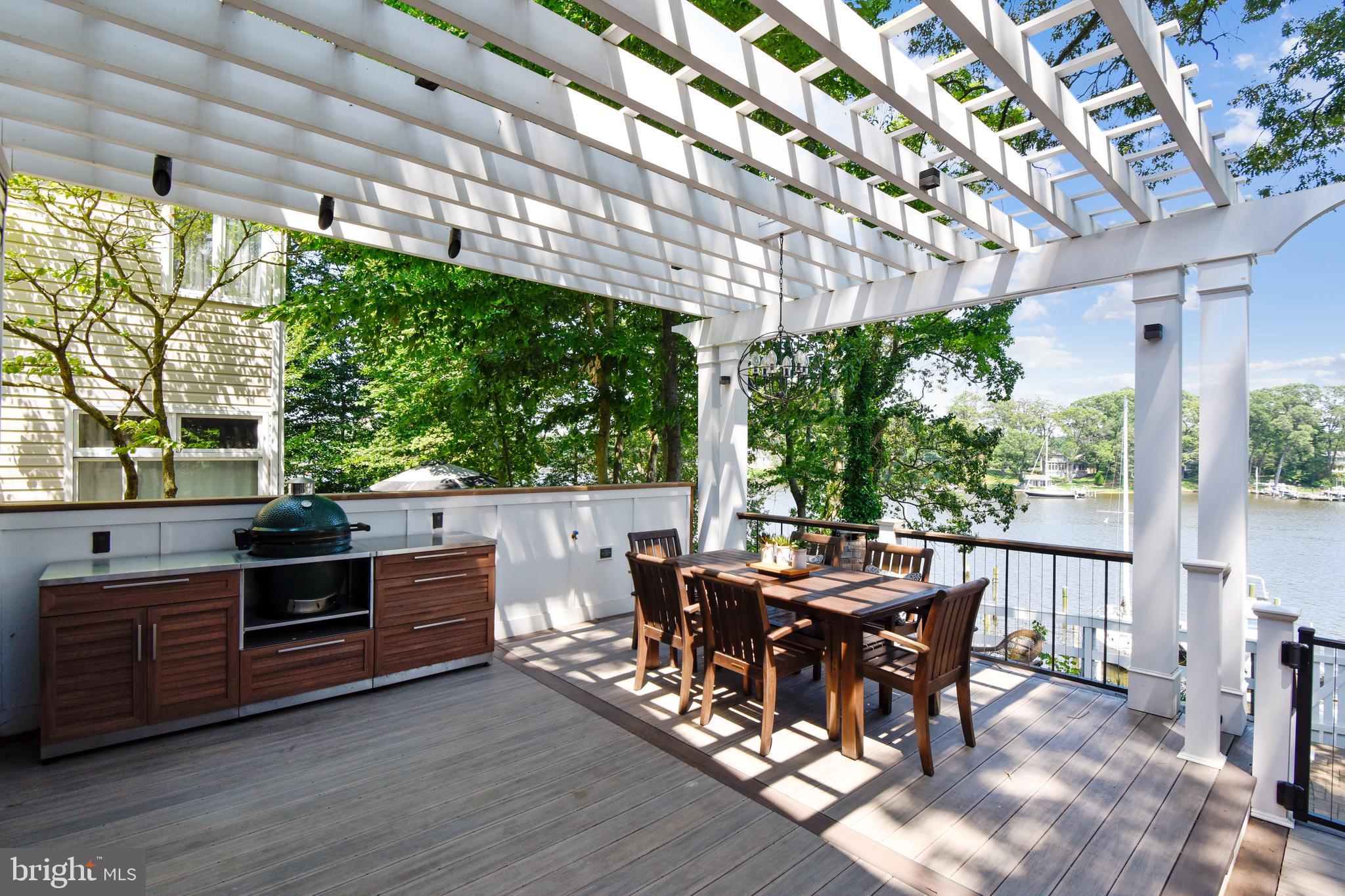 448 Forest Beach Road Annapolis, MD 21409 - Photo 22 of 105 Wolf PVC Decking and Intex PVC pergola