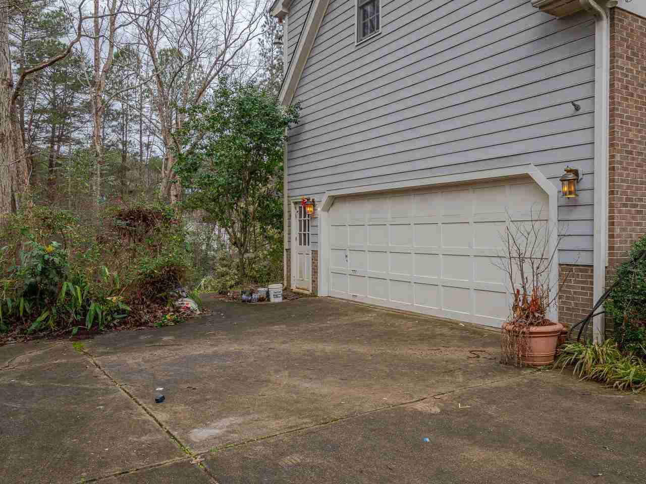 12013 Pembridge Lane Raleigh, NC 27613 - Photo 22 of 23 Garage