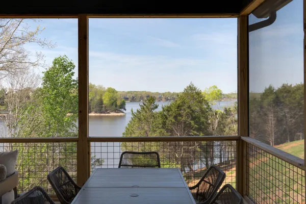 $1,699,000 | 959 Fanning Bend Drive, Winchester, TN 37398