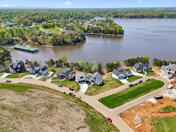 $1,699,000 | 959 Fanning Bend Drive, Winchester, TN 37398