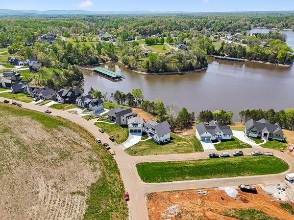 $1,699,000 | 959 Fanning Bend Drive, Winchester, TN 37398