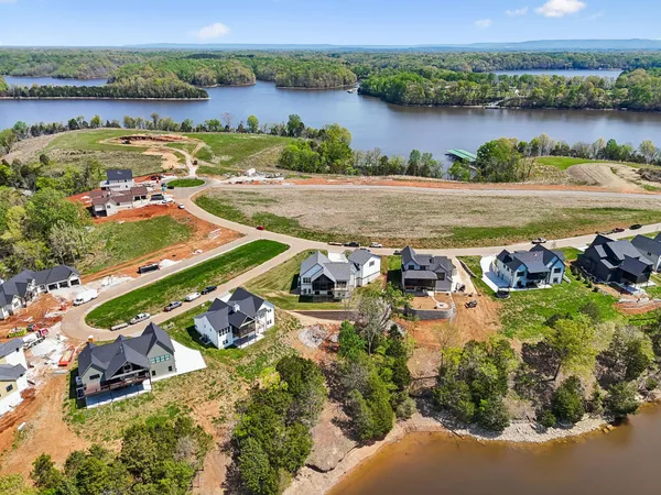 $1,699,000 | 959 Fanning Bend Drive, Winchester, TN 37398
