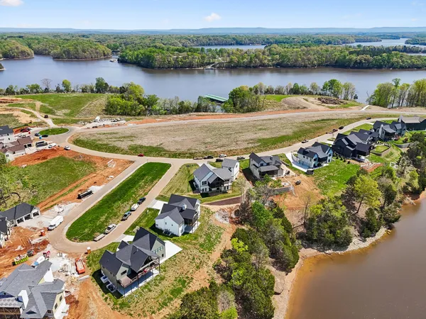 $1,699,000 | 959 Fanning Bend Drive, Winchester, TN 37398