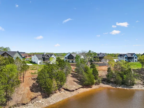 $1,699,000 | 959 Fanning Bend Drive, Winchester, TN 37398