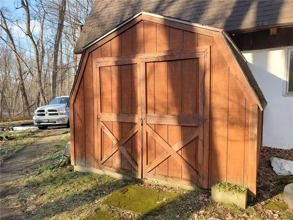 $1,300 | 229 Wilkinson Road, Perinton, NY 14450