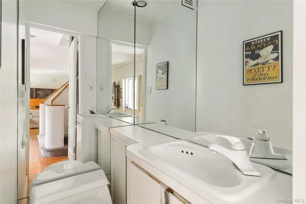 $1,498,000 | 7 Lincoln Road, Great Neck, NY 11021