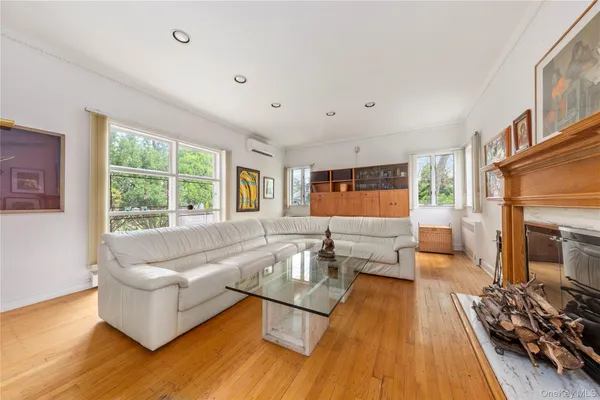 $1,498,000 | 7 Lincoln Road, Great Neck, NY 11021