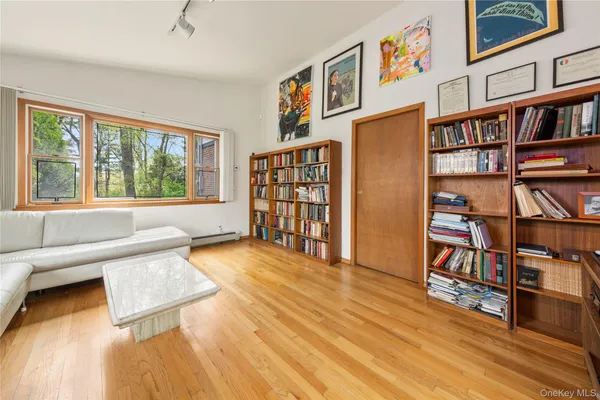 $1,498,000 | 7 Lincoln Road, Great Neck, NY 11021