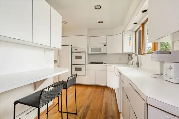 $1,498,000 | 7 Lincoln Road, Great Neck, NY 11021