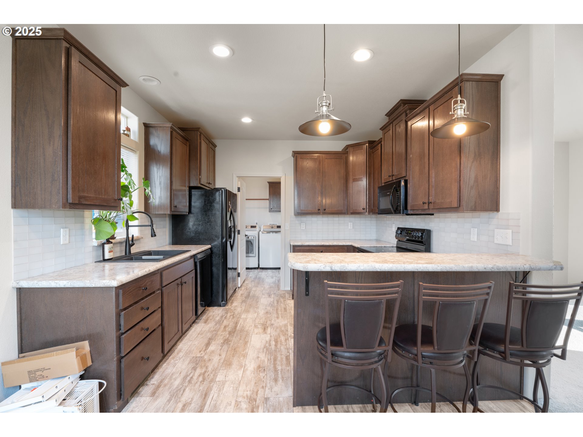 9700 Southwest Tualatin Road, Unit 9 Tualatin, OR 97062 - Photo 12 of 18