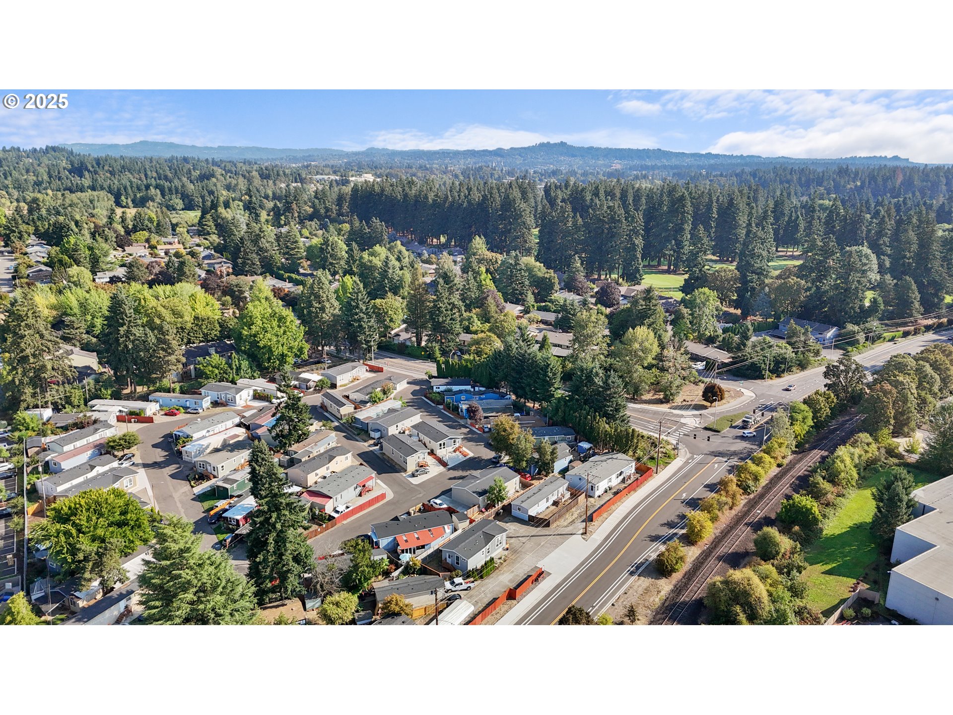 9700 Southwest Tualatin Road, Unit 9 Tualatin, OR 97062 - Photo 18 of 18 a view of a city
